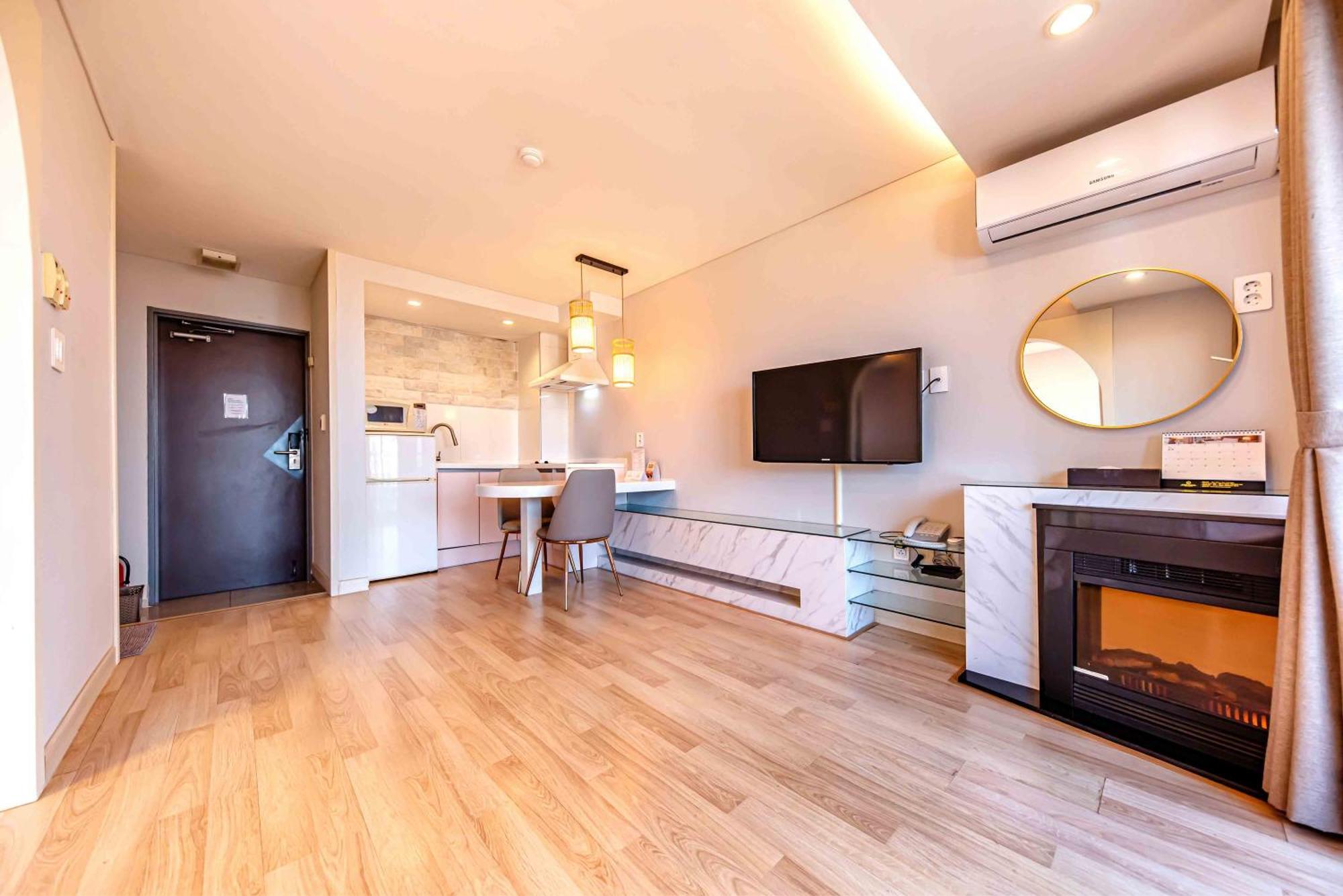 Dyne Resort Чеджу Екстериор снимка