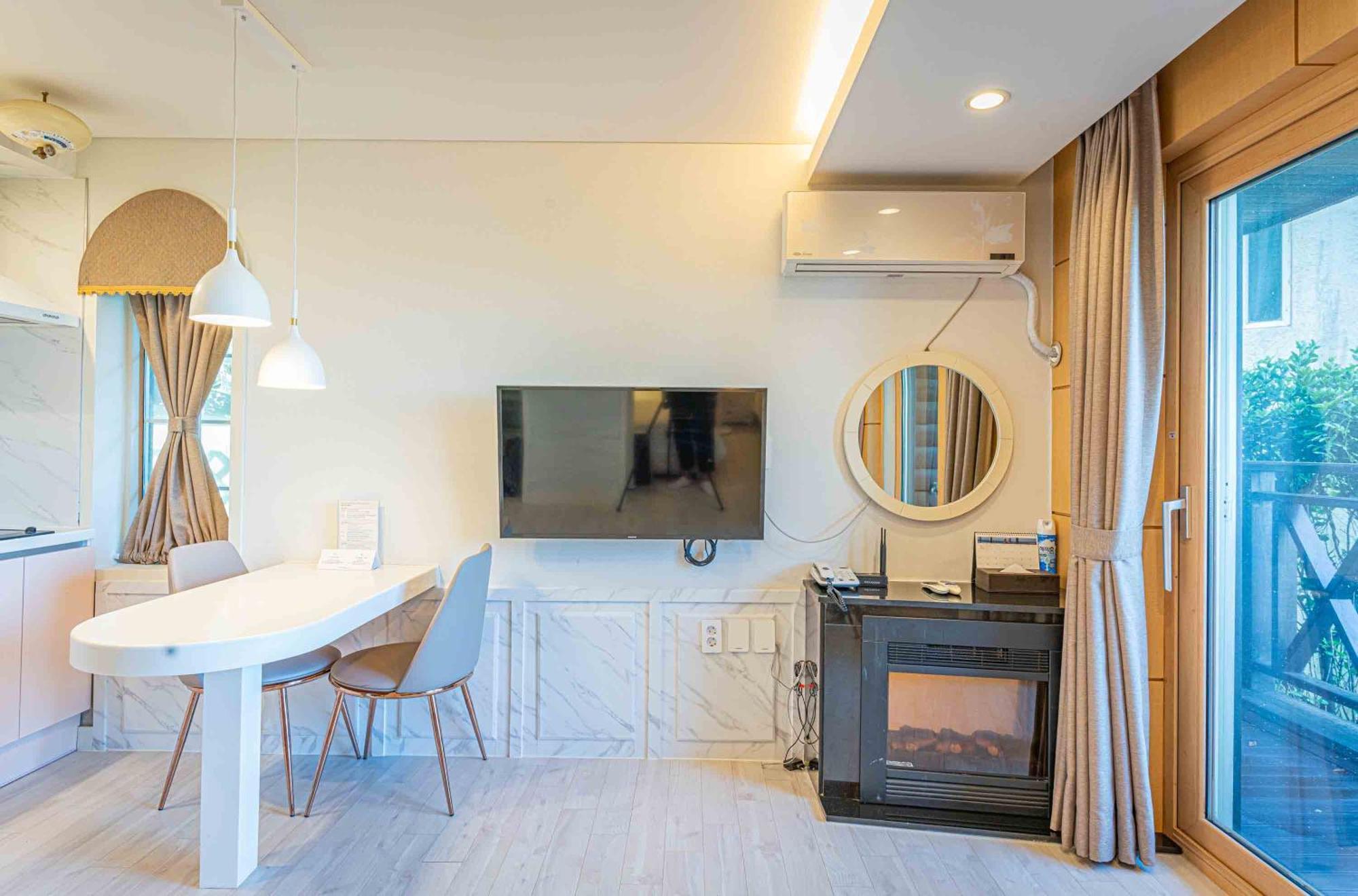 Dyne Resort Чеджу Екстериор снимка